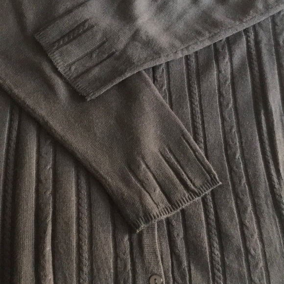 NWOT Gray cardigan sweater - Picture 5 of 9